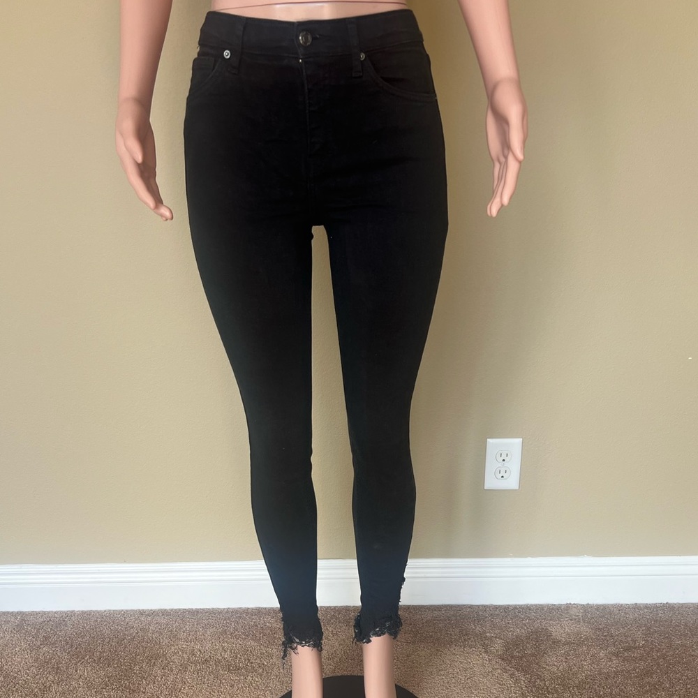 Topshop Moto Jamie Black Skinny Jeans. Size 28. Great Stretch & Fit!